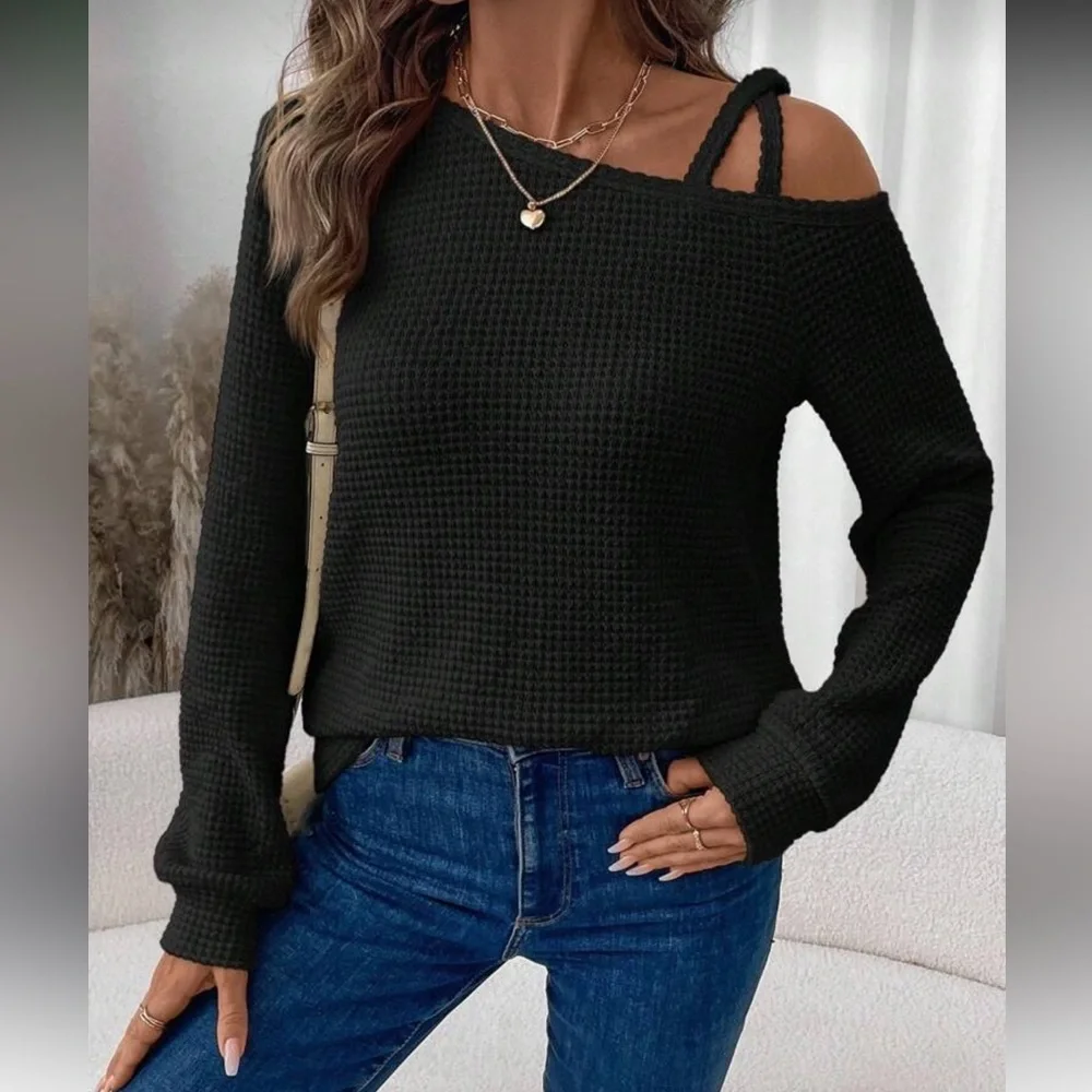 Women's Waffle Knit Black Top